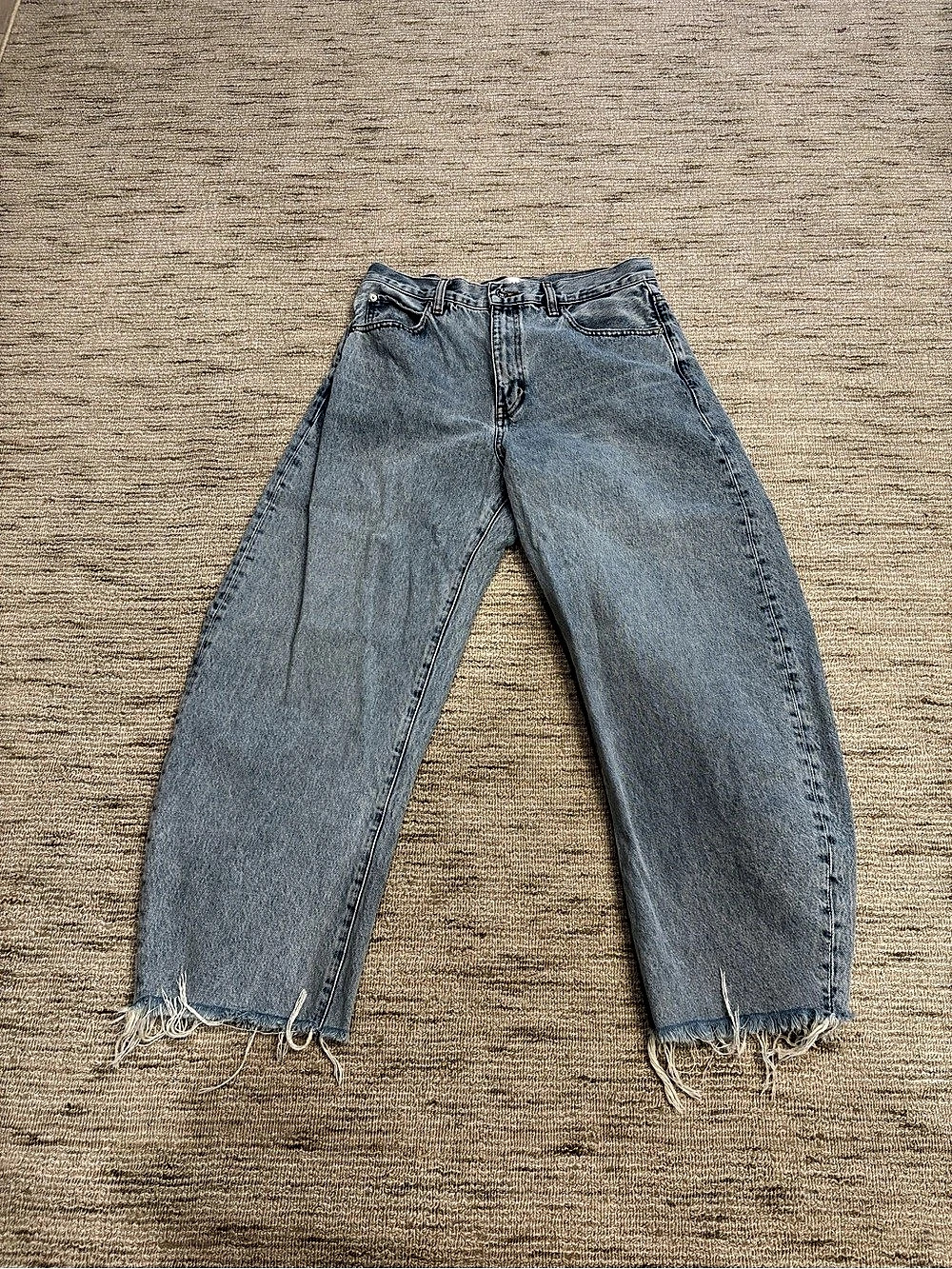FRAME The Bubble High Rise Crop Barrel Leg Jeans Blue Waist 29
